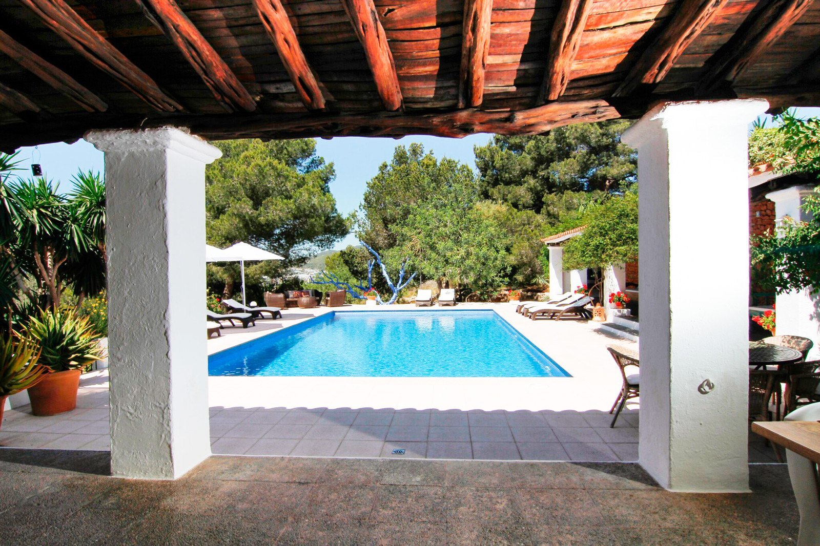 Casa en Puig D'en Valls con vistas a Dalt Vila, Ibiza.