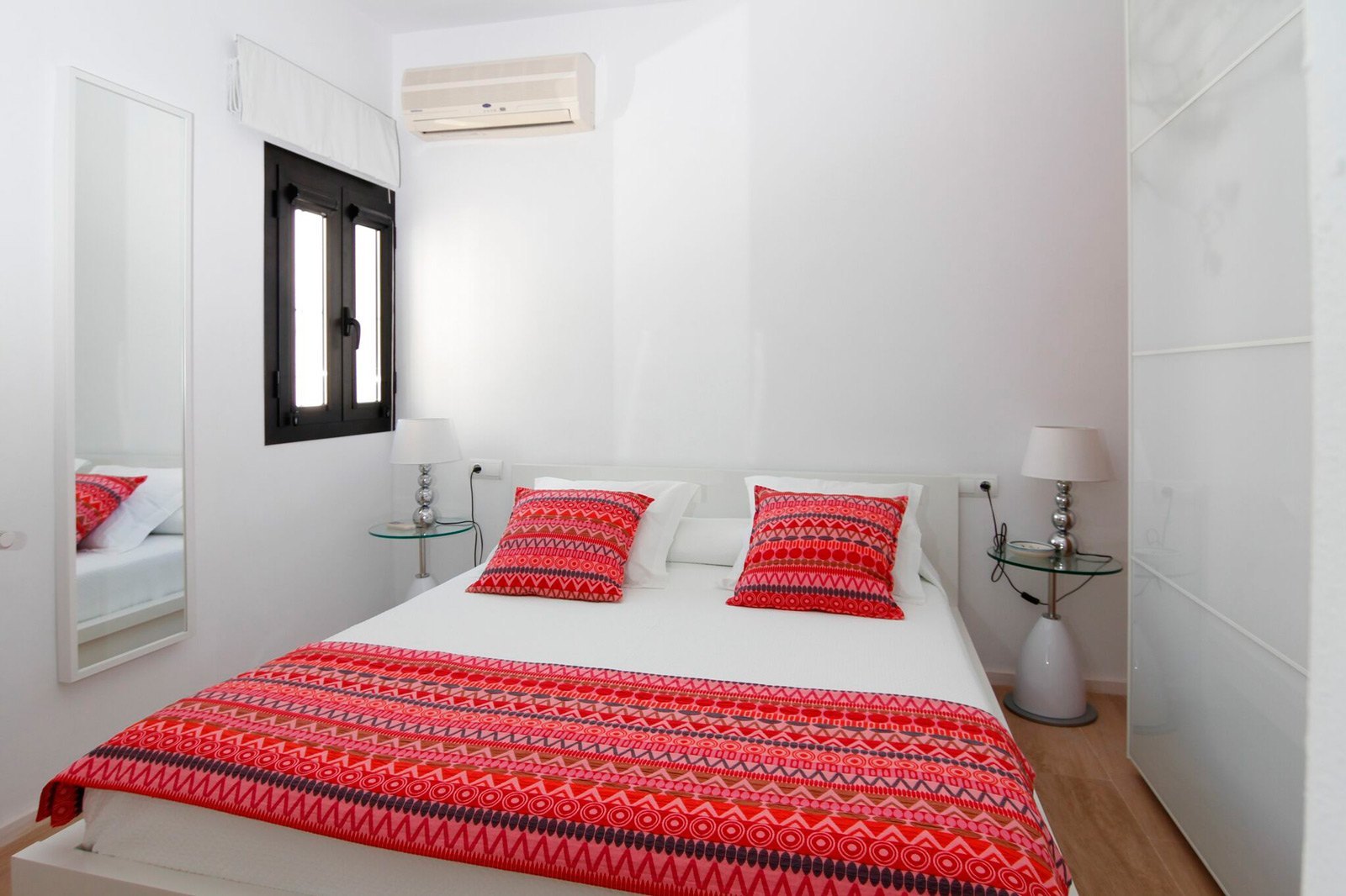 Casa en Puig D'en Valls con vistas a Dalt Vila, Ibiza.