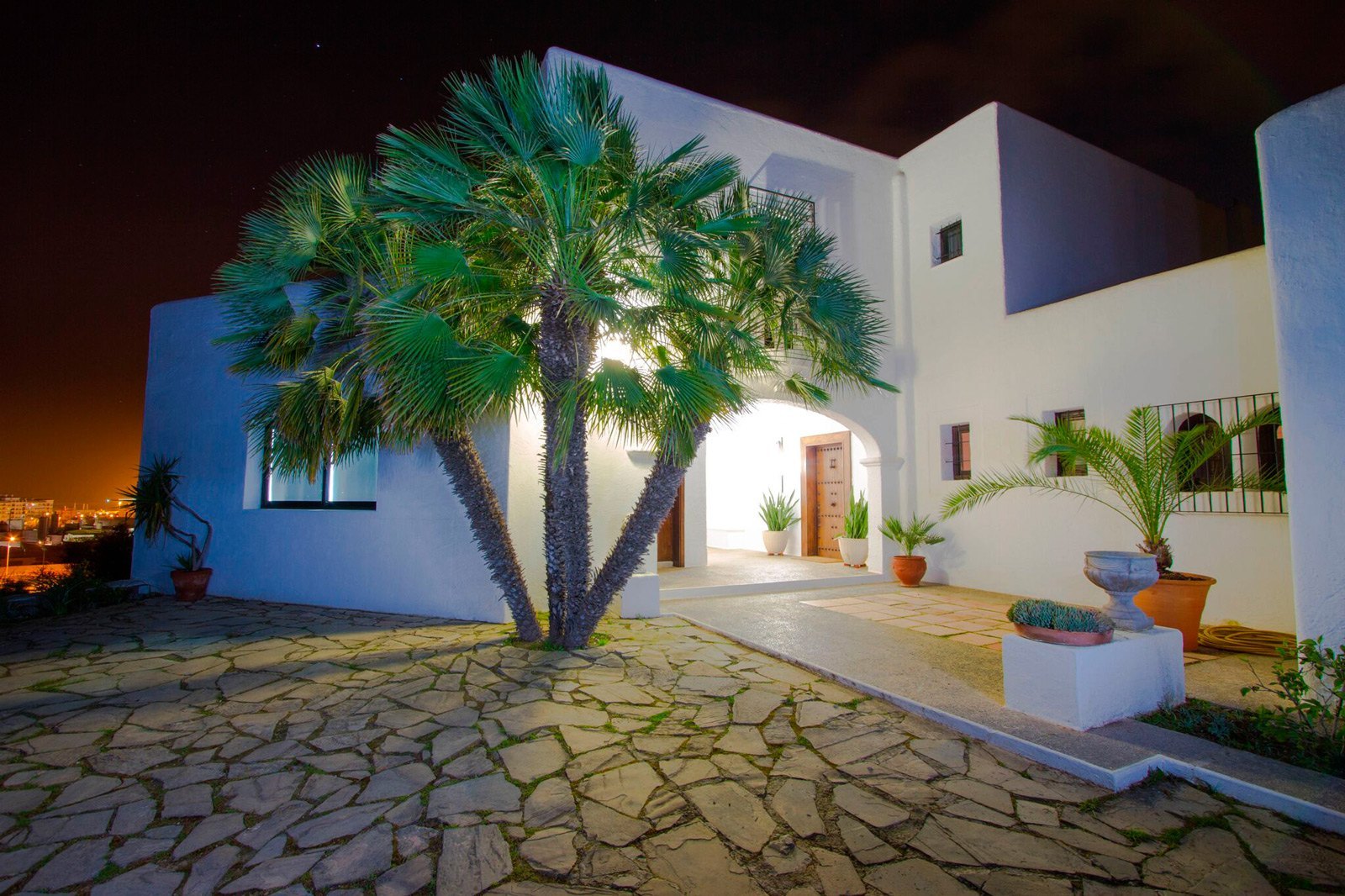 Casa en Puig D'en Valls con vistas a Dalt Vila, Ibiza.