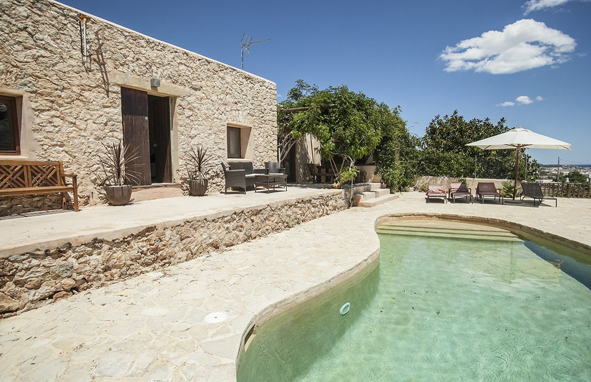 Preciosa casa als afores d'Eivissa amb vista a Dalt Vila