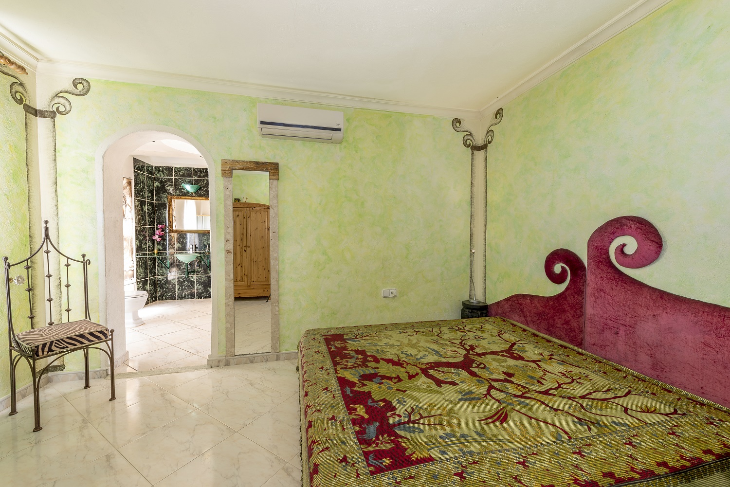 VILLA ALADIN CON LICENCIA TURÍSTICA SA CALETA