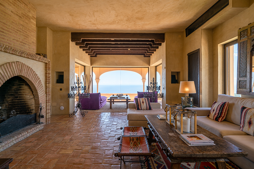 VILLA ALHAMBRA EN IBIZA