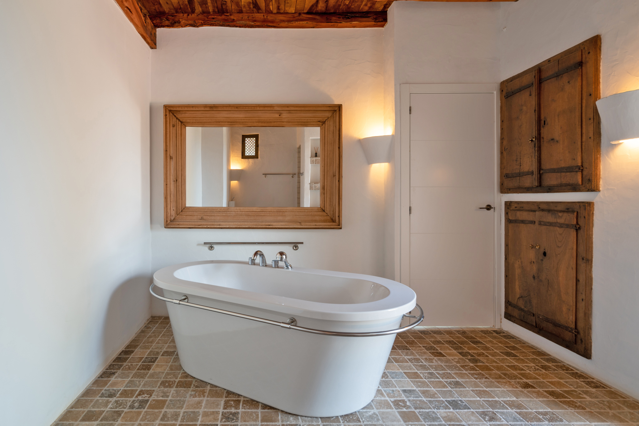 VILLA ALHAMBRA EN IBIZA