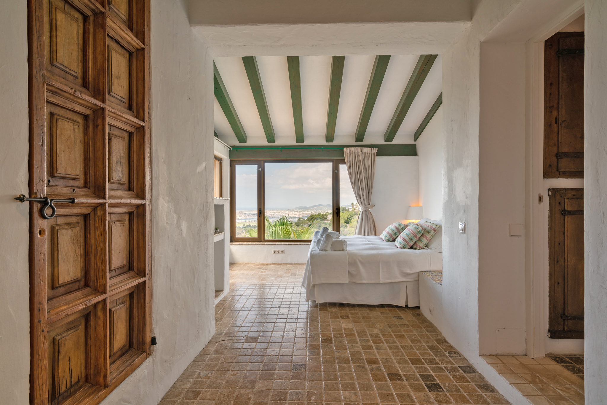 VILLA ALHAMBRA EN IBIZA