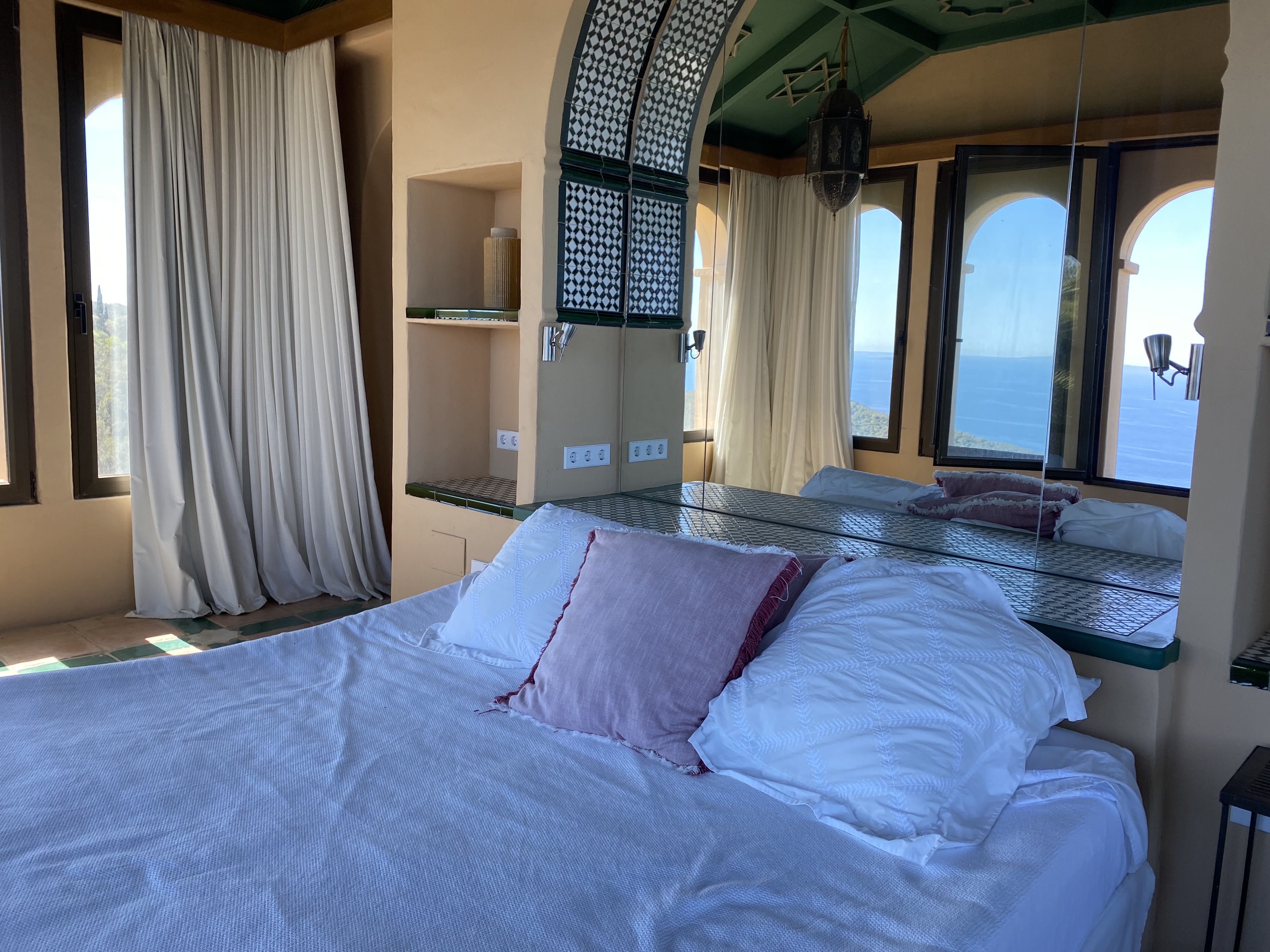 VILLA ALHAMBRA EN IBIZA