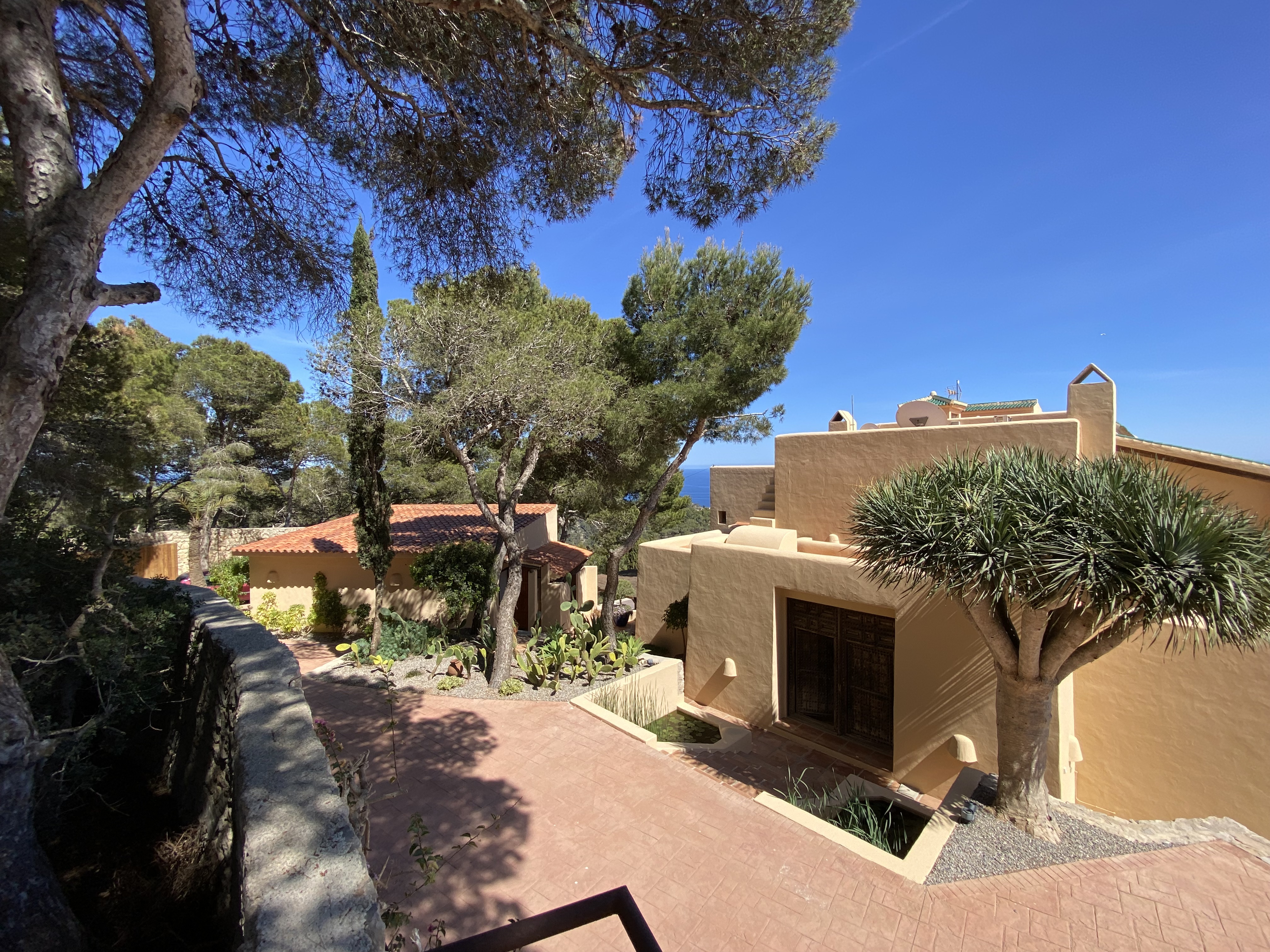 VILLA ALHAMBRA EN IBIZA