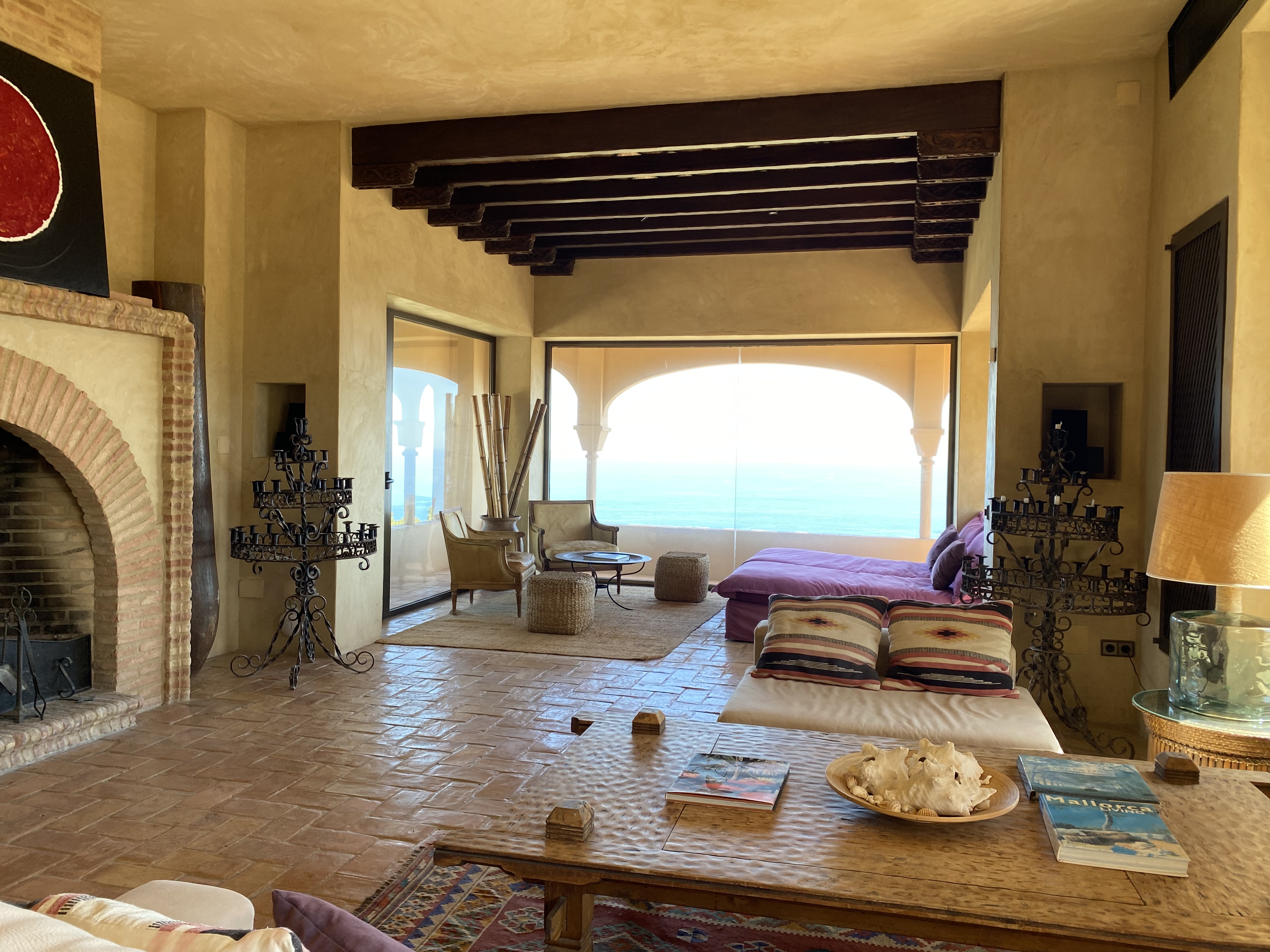 VILLA ALHAMBRA EN IBIZA